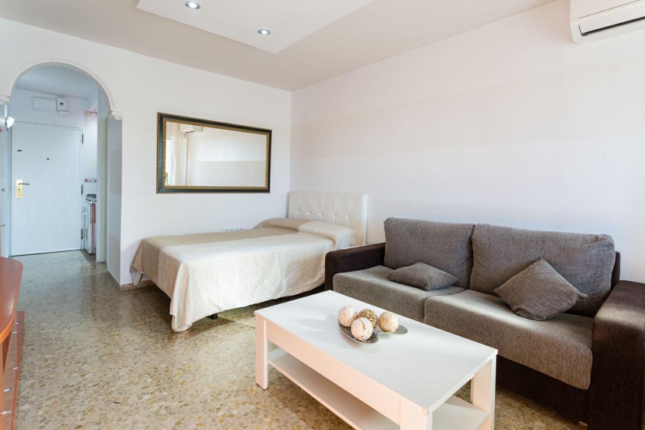 Love Centre Torremolinos Zewnętrze zdjęcie